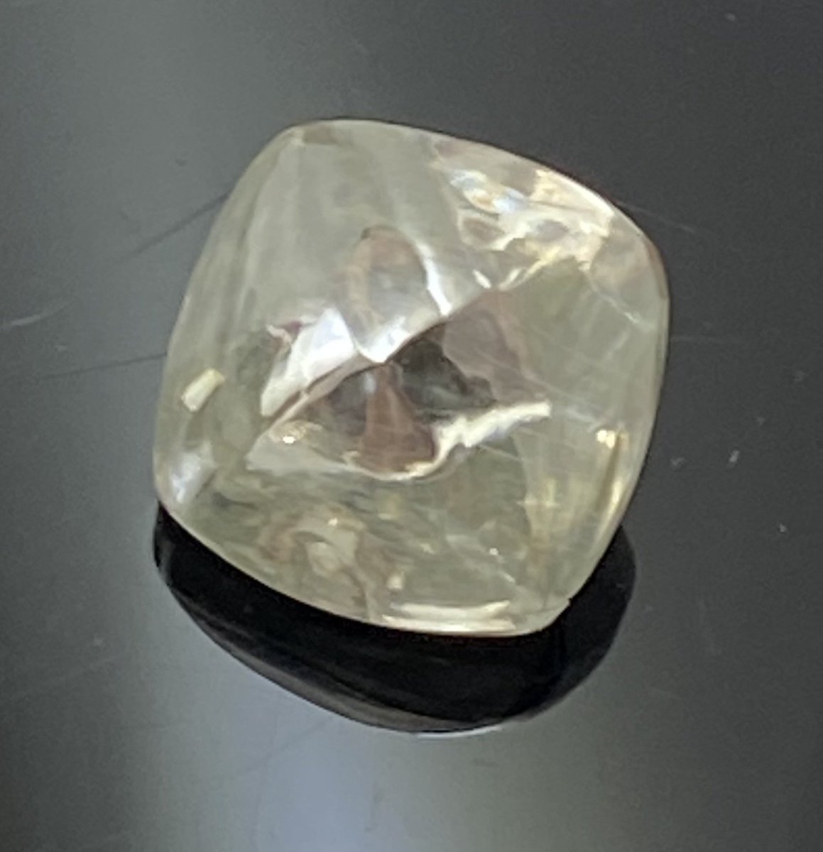 For #MinCup23 Match 1 I'm voting Moissanite. It was first found in Meteor Crater Arizona before being mass produced as a diamond imitation. Here's a pic of a lab grown moissanite carved into a diamond shape. Natural moissanite is NEVER big enough to cut into a gem.