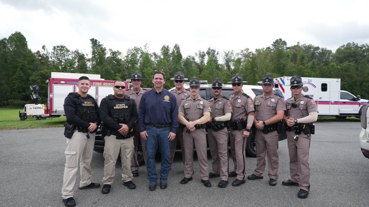 GovRonDeSantis's tweet photo. I met with first responders in Madison who have been hard at work on the ground for recovery efforts.
 
We’re so grateful for the sacrifices they’ve made to help this community following Idalia. https://t.co/V8Hyp7HMyB