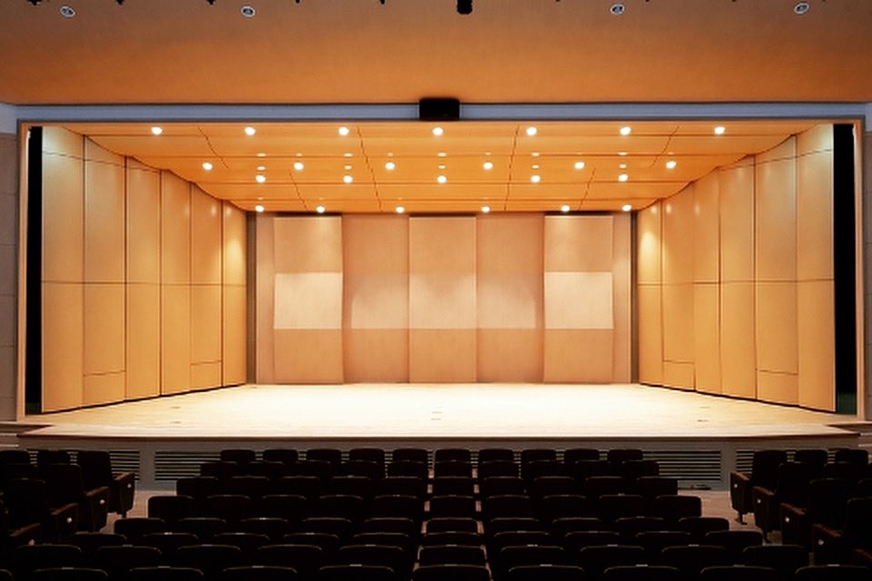 Acoustic Shells really bring everything together 🎶 

performance.stageright.com/blog/the-cruci…