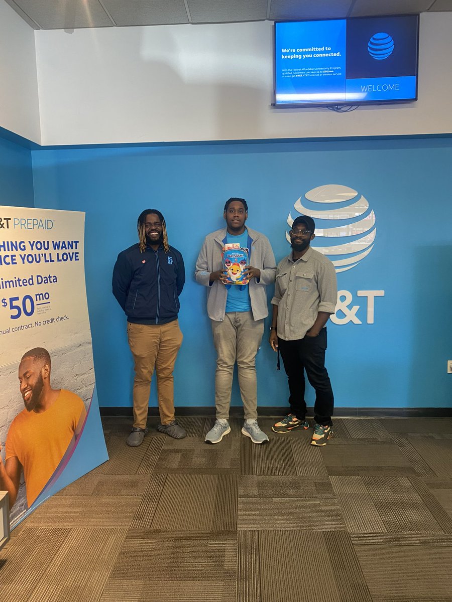 RSMTyLoading's tweet photo. Congrats to my guy @salaaratt123 it’s new #ASM time… Super Excited and Proud for you @DakariJones2 @Sadia_Walker @Stacylynnnnnn @bmf19149 https://t.co/WjsDoceaZi