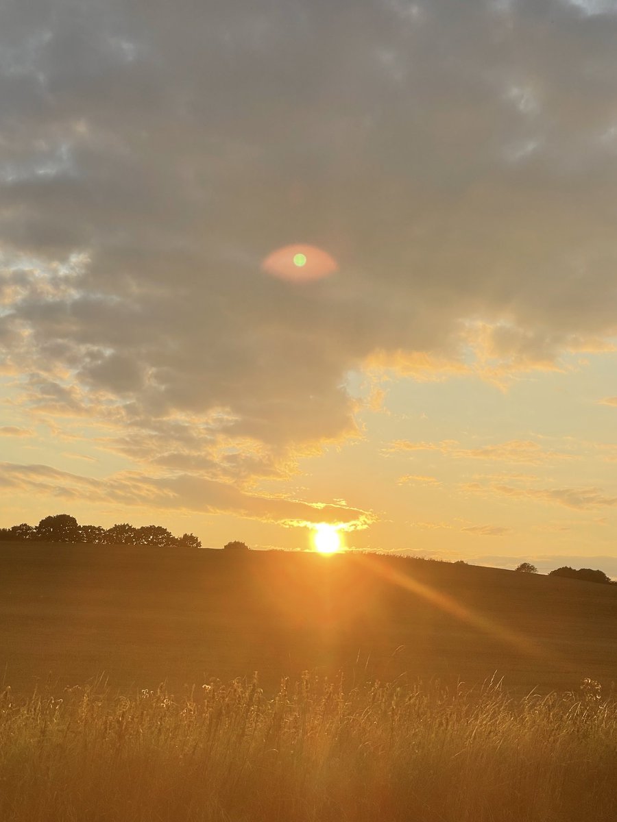 Oooo there’s an eye in the sky … #boatsthattweet #keepcanalsalive