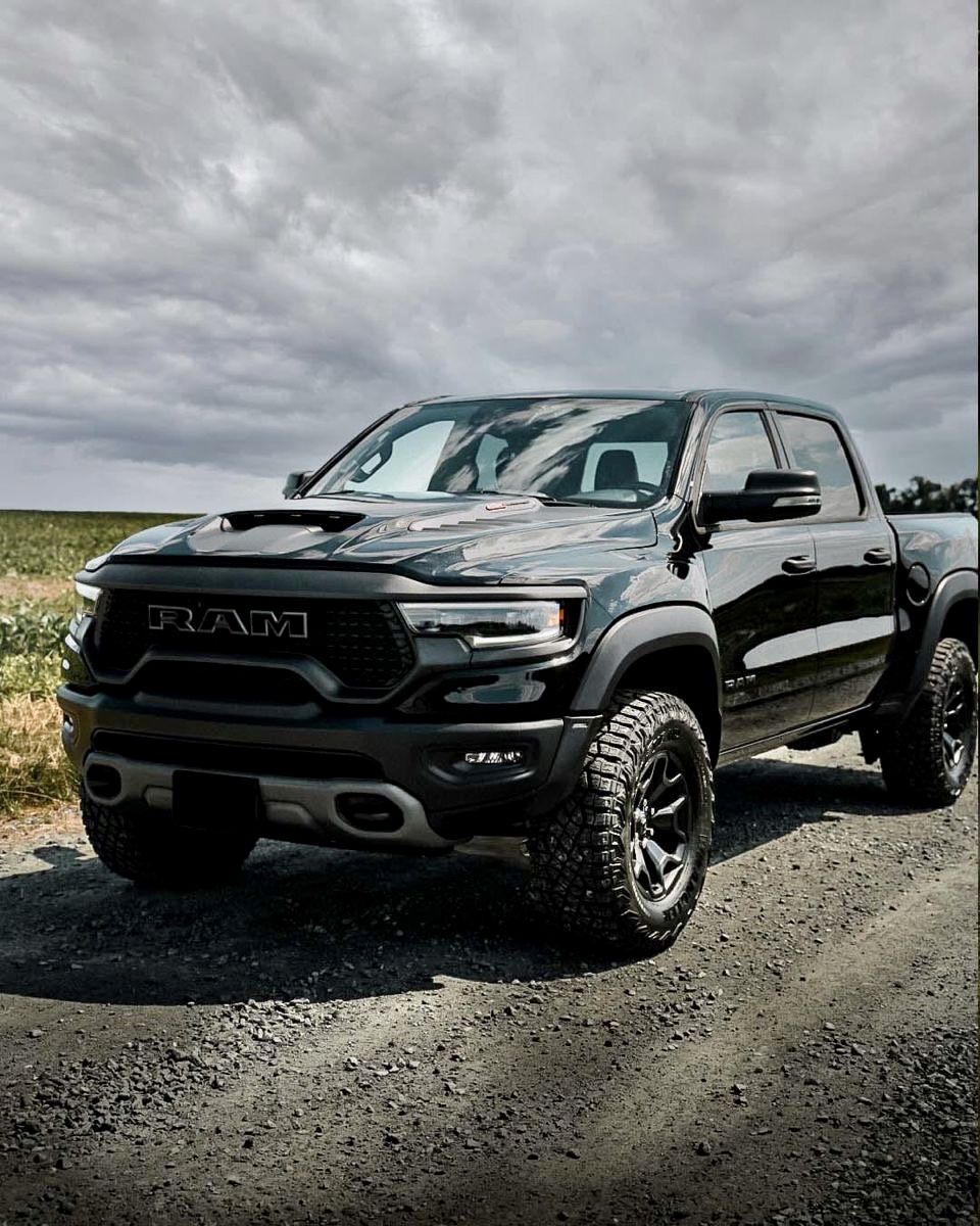 Auto_Porn's tweet photo. Ram TRX https://t.co/8ZGG1ECR2U