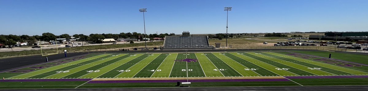 Cascade__Gov's tweet photo. Tonight at 7pm, the Golden Wolves take on the Sundown Roughnecks. We hope to see you all out tonight supporting our Wolves!! 🐺🏈

**Remember, all Pre-K - 5th graders must be accompanied by an adult to the concession stand and restrooms** https://t.co/uDrZhr3Vlz
