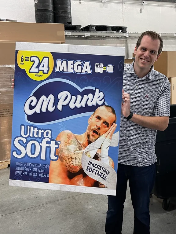 AndyNemmity's tweet photo. Guy makes a cool sign for All Out, posts it on reddit.

Multi people threatened him violently, and the post is now locked. 

Sign is awesome though.... https://t.co/ccmUzy68U0