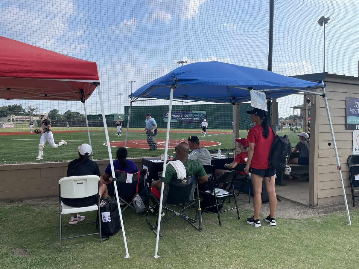 d1vision_sb's tweet photo. Getting excited about our SHOWCASE this fall!! Tons of schools ready to recruit 👇🏼

✔️ONLY 5 FIELDS 1 PARK 
✔️PERSONAL RECRUITING
✔️NO PAP / NO STAY TO PLAY 
✔️STERLING BALLS INCLUDED 
✔️30+ Schools one park 

SIGNUP: 
https://t.co/JAfuTvKbpn

🔥🔥🔥🔥 https://t.co/e5NowJrePT