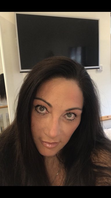 Wishing you all a great weekend . I will be back on Monday take care 😘😘 https://t.co/x54CVc73Hs