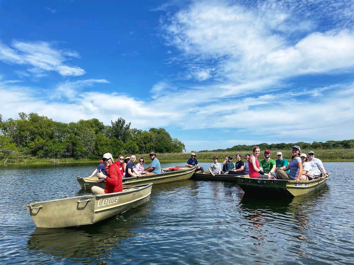 ☀️Lake weather☀️ Fall semester just began and KU students are already learning in the best possible way - by doing! Students in Field and Lab Methods in Ecology got out on Cross Reservoir this week to collect data with Dr. Ted Harris and the Lake Assessment Lab. #kufieldstation