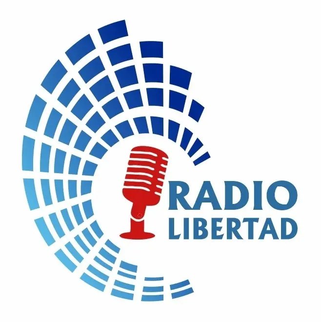 YuliaMarquezP's tweet photo. Así son los radialistas de #RadioLibertad en #PuertoPadre #LasTunas #Cuba, apegados a sus verdaderos protagonistas, la audiencia. Felicidades en este cierre del #VeranoConAmor https://t.co/SvNN0Y3F5z