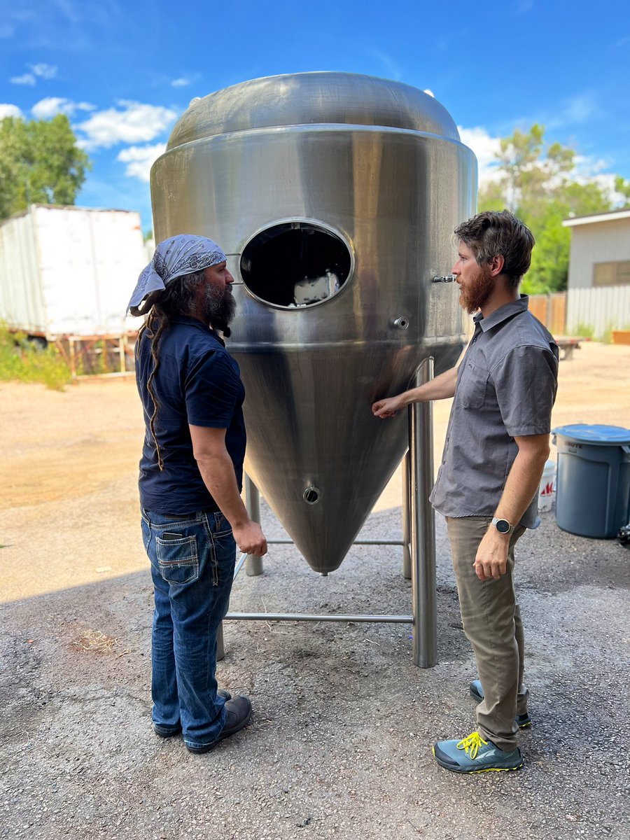 cobiofactory's tweet photo. Our 15 barrel tank has landed. Time to start scaling our innovative mushroom fermentation process and bring exciting new products to market! #mushrooms #fermentation #circulareconomy #biomanufacturing #thatchzyme https://t.co/zy5rD1Xwe5