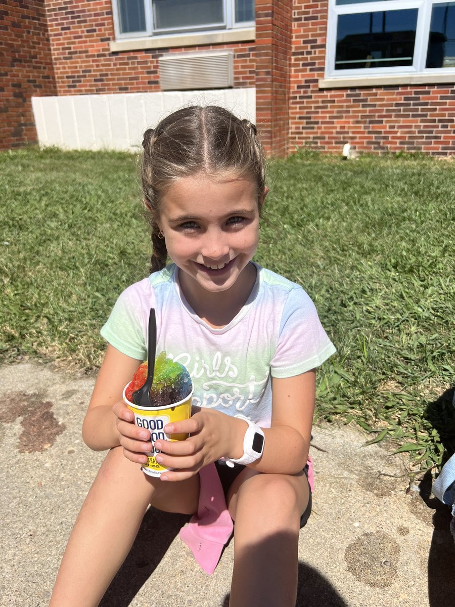 tscherzinger09's tweet photo. From family picnic day to celebrating our youngest readers, it’s been another amazing day @GoshenLocal https://t.co/2OkEBg49Sf