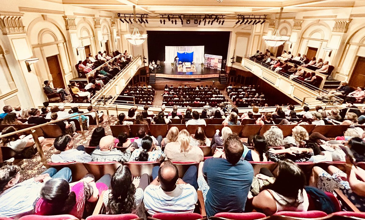 Gurudev Sri Sri Ravi Shankar tweet media