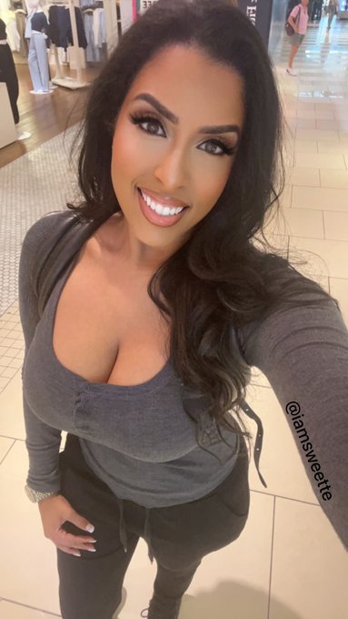 Wanna see my goodies?! 😜 https://t.co/eOXoy1P6B0<a href="/tag/coinbasedown"class="tags"><span>#coinbasedown</span></a>