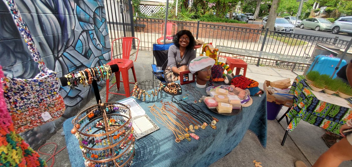 Kyra's Kreations is long time Family with us from the Black Rock Star Super Hero Marketplace! A Blessing to have her signature crocheted bags, Hats, and Jewelry at The Record Deal Vinyl and Vintage Marketplace!

Info/RSVP eventbrite.com/e/the-record-d…

#ChocolateCityRocks