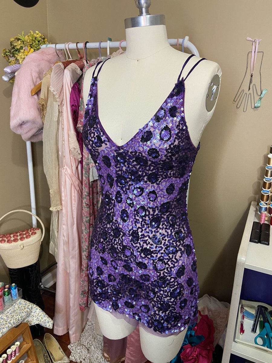 danielaobra's tweet photo. @PopCulture2000s I have that first dress💜 https://t.co/P1vf5bzHoP
