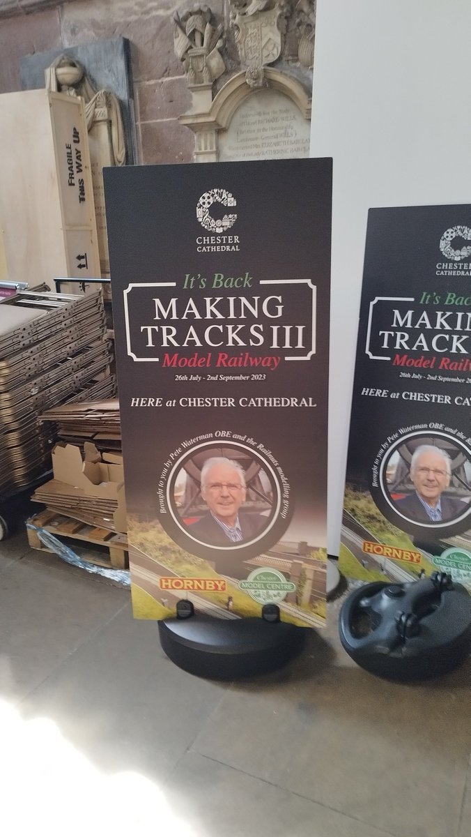 As a train traveller, it was good seeing the Making Tracks display of Milton Keynes Central at Chester Cathedral. Pete Waterman was even there overseeing his collection of trains.

Little bit jealous of it all

#ChesterCathedral #MakingTracks #Chester #ModelRailway #Hornby #Train