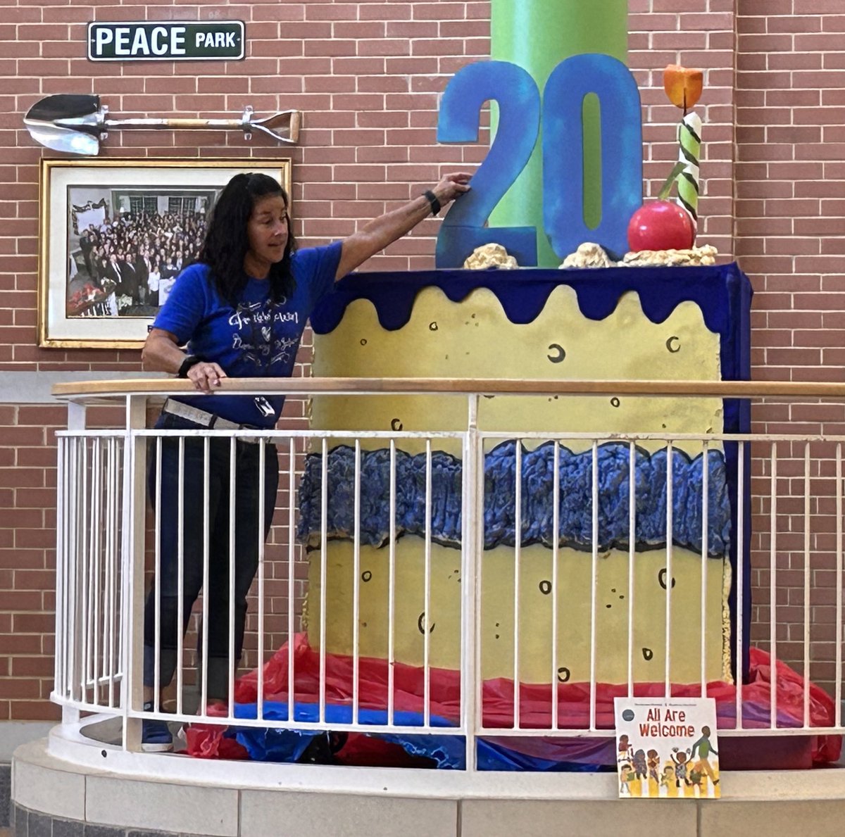 FrenchtownElem's tweet photo. Happy 20th birthday Frenchtown! 🎂 https://t.co/JFKCdhrzCT