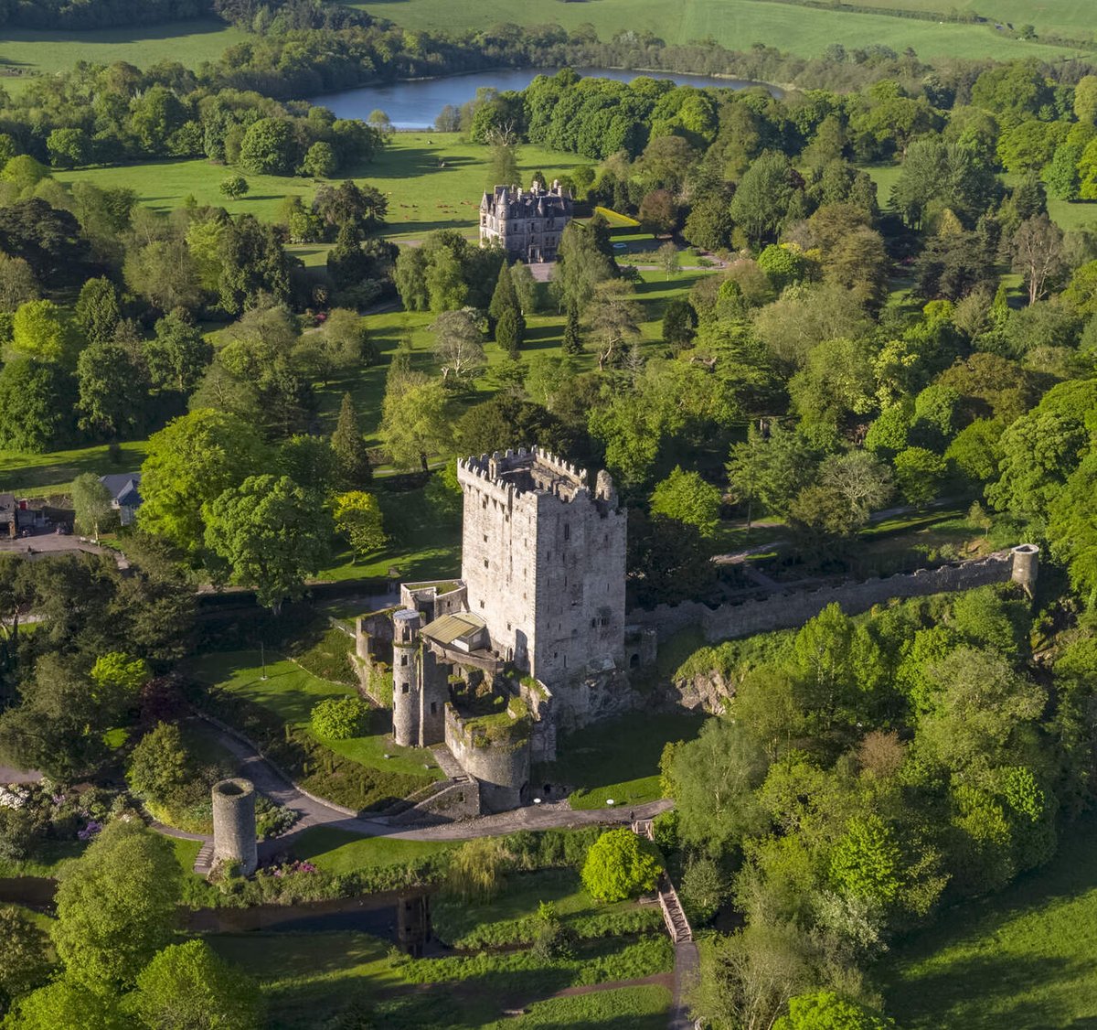 cietours's tweet photo. There's something special in the air! .During our September sale, save $250 when you book airfare with a selection of 2024 guided vacations to Ireland, Scotland, England &amp; Wales, and Iceland. See https://t.co/DqDlJrSCTW. 

#fillyourheartwithireland #mycietour #cietours https://t.co/XjjOc6eY7U
