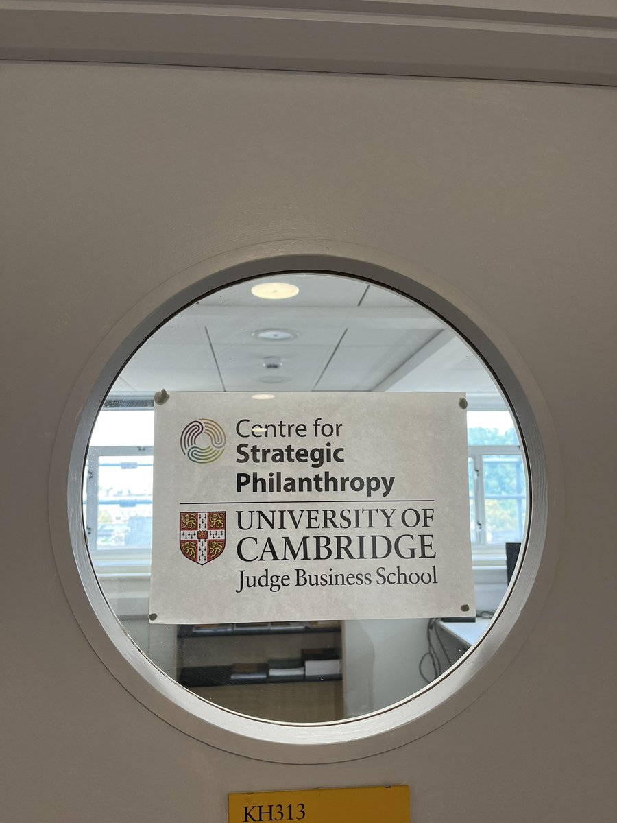 BanerjeeShonali's tweet photo. After nearly 3 incredible years leading the research agenda at @CambridgeCSP, I’m feeling very bittersweet to be moving on. So proud of the amazing research, executive education, and advocacy work we accomplished! Special thanks to my amazing mentors, team and colleagues. ❤️🙌🏽💃🏽 https://t.co/NgyUCxXBHi