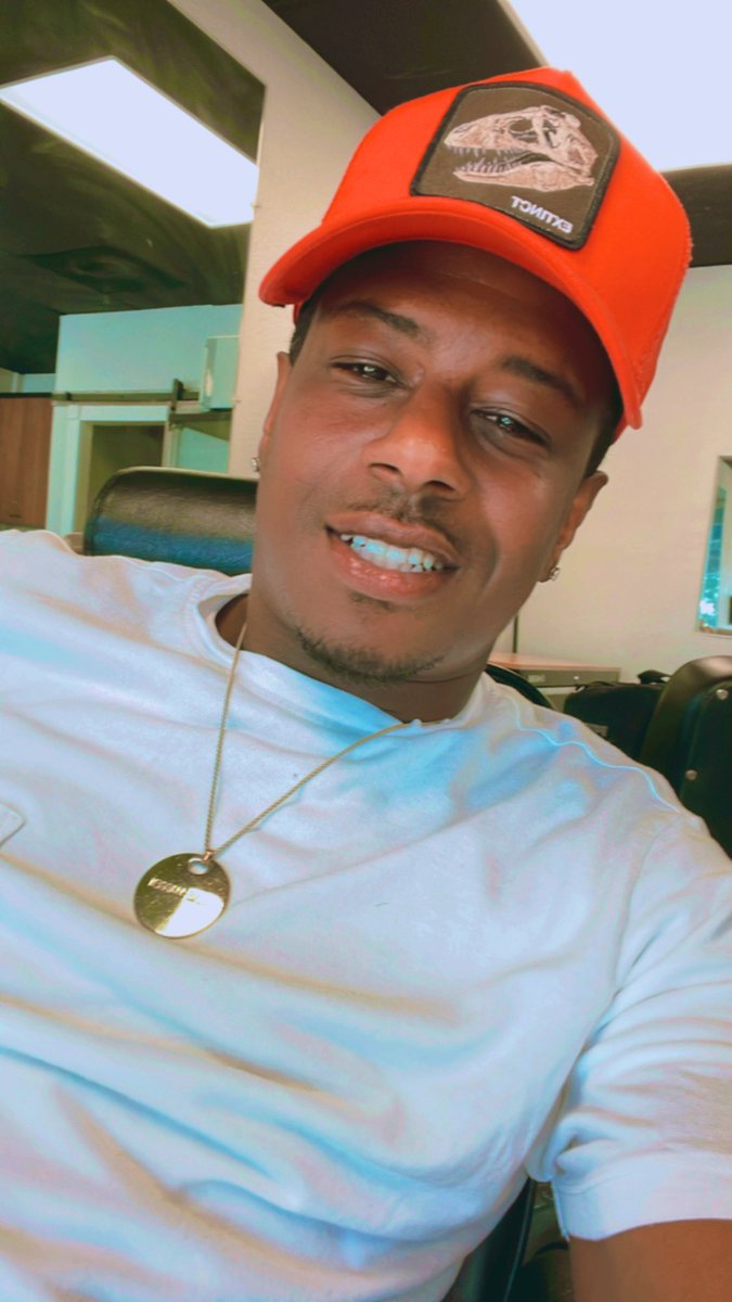 ItsJustSemy's tweet image. Chillin… #CaliSun🌴