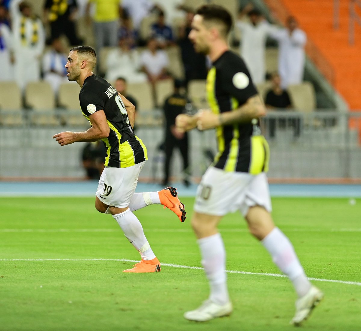 SPL's tweet photo. لأول مرة في تاريخ الدوري السعودي للمحترفين!

نتيجة الشوط الأول بين #الاتحاد_الهلال الأكبر في هذا الشوط بين الفريقين 🔥⚽️

‌ #yallaRSL https://t.co/pMDVTXCNgy