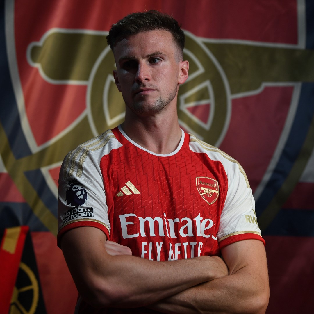 Arsenal's tweet photo. You'll always be a part of the Arsenal family, Rob ❤️