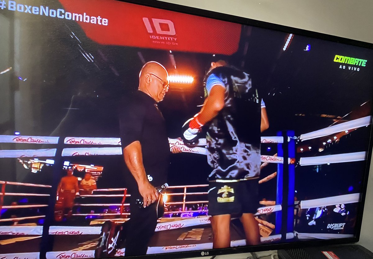 nessabicelli's tweet photo. Torcendo muitoooo! 👊🏻 #TeamHebert #BoxeNoCombate https://t.co/rmLsyH1mCG