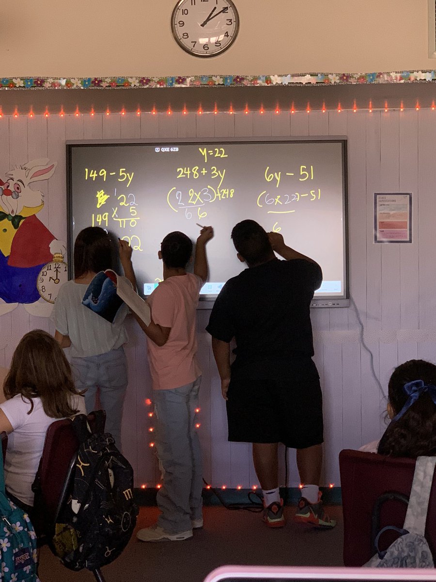 CProvencio_BCE's tweet photo. Putting our @boxlightinc multi-point touch to work by showing off our PEMDAS skills. @GoldenEaglesBCE @CanutilloISD https://t.co/UuRpGY9PpT