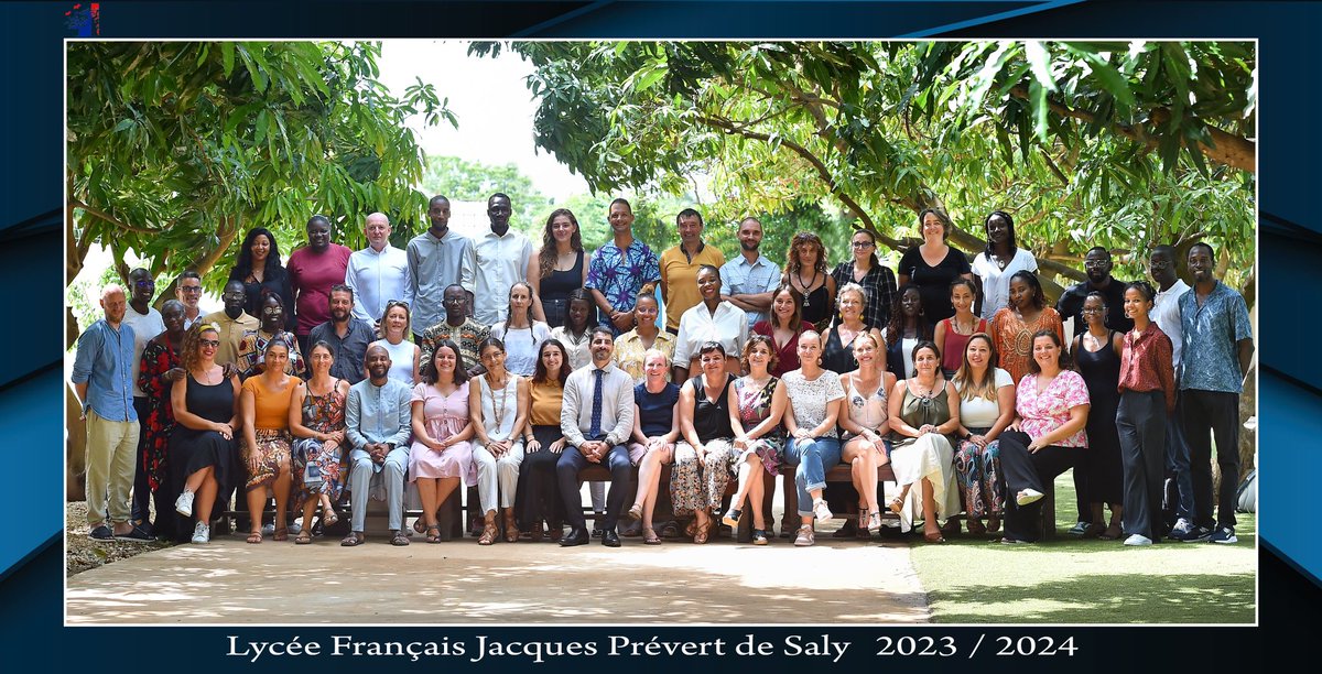 Capeldirection's tweet photo. 📸 Une excellente prérentrée aujourd’hui au Lycée Français Jacques Prévert de Saly. Merci à notre talentueux photographe, Monsieur Bailly, pour cette belle capture de notre équipe dédiée. Nous avons hâte de recevoir nos élèves ce mardi 5 septembre. #LFJP #Prérentrée #Saly https://t.co/jHyo5RIh9P