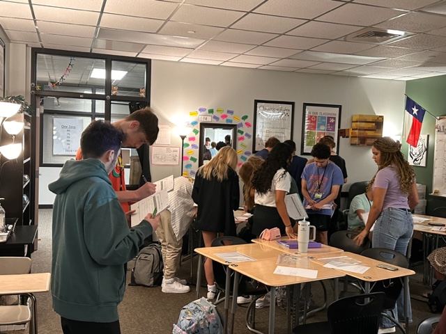 Instructional Spotlight: Ms. Robinson's strong organizational skills play a vital role in creating a welcoming learning environment to cultivate a culture of mathematicians in her classroom. Shine Bright! #WeAreKPark