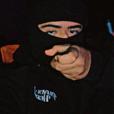 C93927's tweet photo. Papas herb hoodie for my profile pic https://t.co/r5Rhs0BdIu