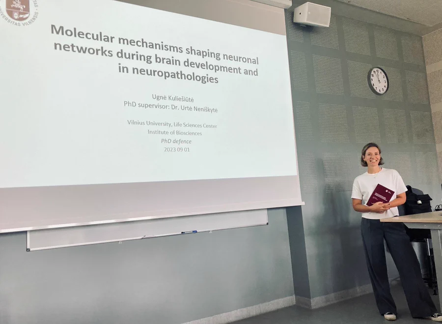 Urte Neniskyte lab (@uneniskytelab) on Twitter photo Today <a href="/KulUgne/">Ugne Kuliesiute</a> successfully defended her PhD thesis on the role of phosphatidylserine and sialic acid in the development and refinement of neuronal circuits. The first Dr from <a href="/uneniskytelab/">Urte Neniskyte lab</a>. Congrats! The thesis can be found here: tinyurl.com/mwac2adk Today <a href="/KulUgne/">Ugne Kuliesiute</a> successfully defended her PhD thesis on the role of phosphatidylserine and sialic acid in the development and refinement of neuronal circuits. The first Dr from <a href="/uneniskytelab/">Urte Neniskyte lab</a>. Congrats! The thesis can be found here: tinyurl.com/mwac2adk