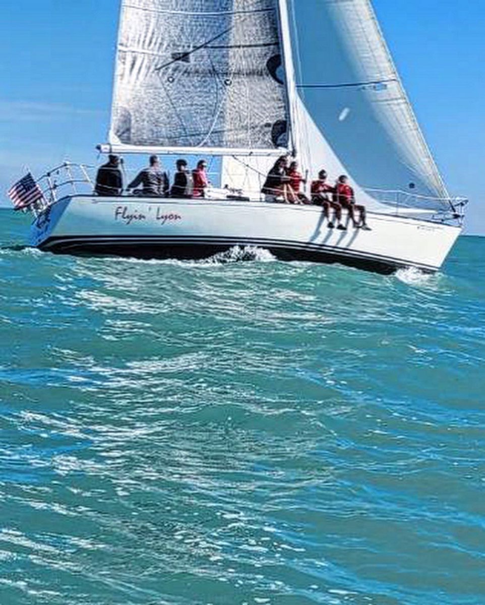 Field trip day! Adventure Ed takes on Lake Michigan!⛵️ 

Best PE class ever.. just sayin!😀

<a href="/Sequoits/">Antioch High School</a> <a href="/KlobnakTeri/">Teri Klobnak</a>