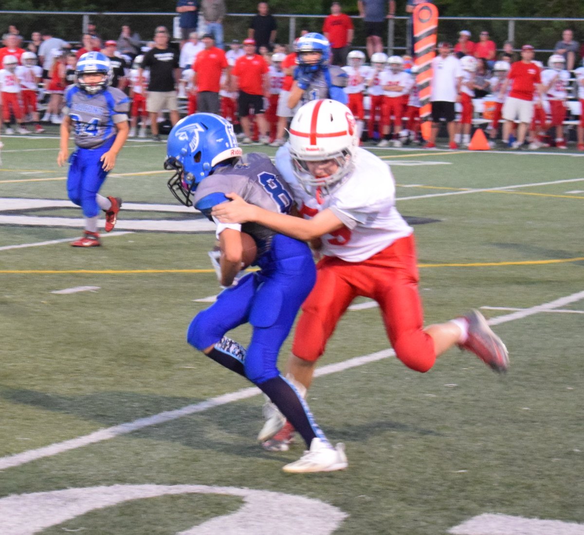 Epchs231's tweet photo. We were happy to host the Most Holy Redeemer @MHRedeemer Raiders and St. John Fisher @sjfschool Falcons as they battled it out on the @EPCHSFootball field last night!
#RivalryNight #FutureMustangs #GoToEP https://t.co/PYUHWLRAtB
