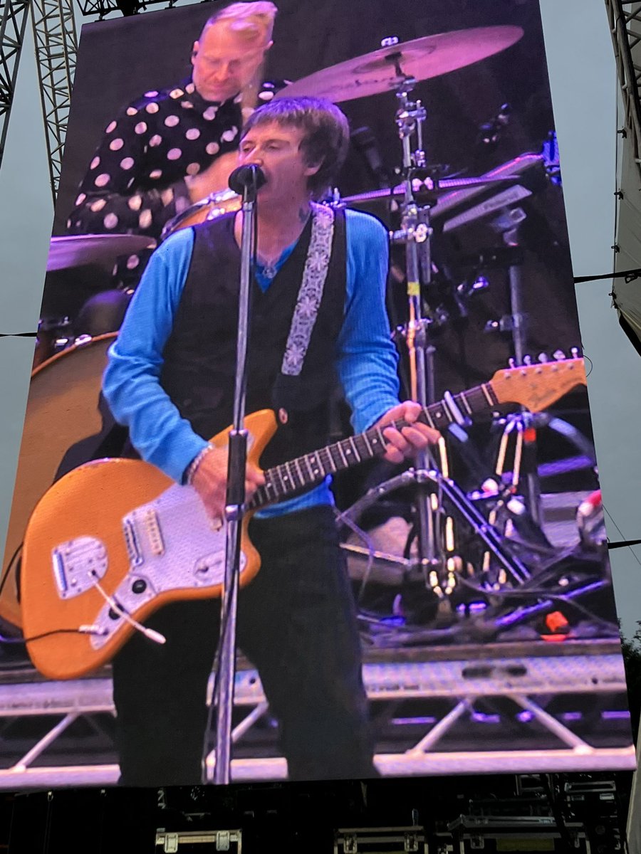 senttocoventry's tweet photo. As if being that close to the stage wasn’t enough excitement - there was @Johnny_Marr on the mega screen in front of me. Too much, just too much. Awesome and wonderful and the best ever 50th birthday treat in the history of everything 🤩 #Belfast #GodLikeGenius https://t.co/TO7VCxPEzG