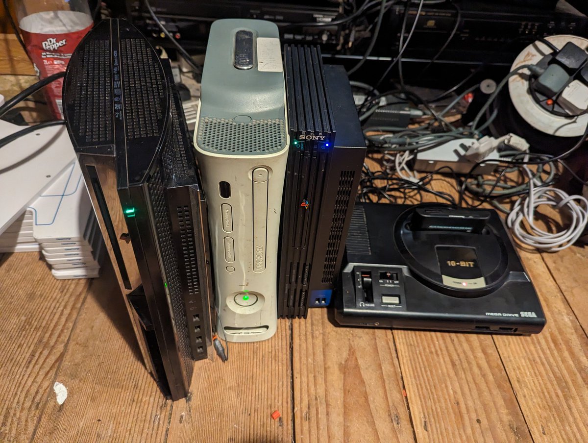 JimDHarris's tweet photo. #SpannerwercS mobile arcade wellbeing & game/professional skill development project is a few steps closer to reality today. Projector check tomorrow night, although I still can't find the #PS1 and #Wii. @ObsoleteSony @A_L_T #ALTC #LDCIN @UniNorthants @Xbox @PlayStationUK @SEGA https://t.co/If01XzQ0fi
