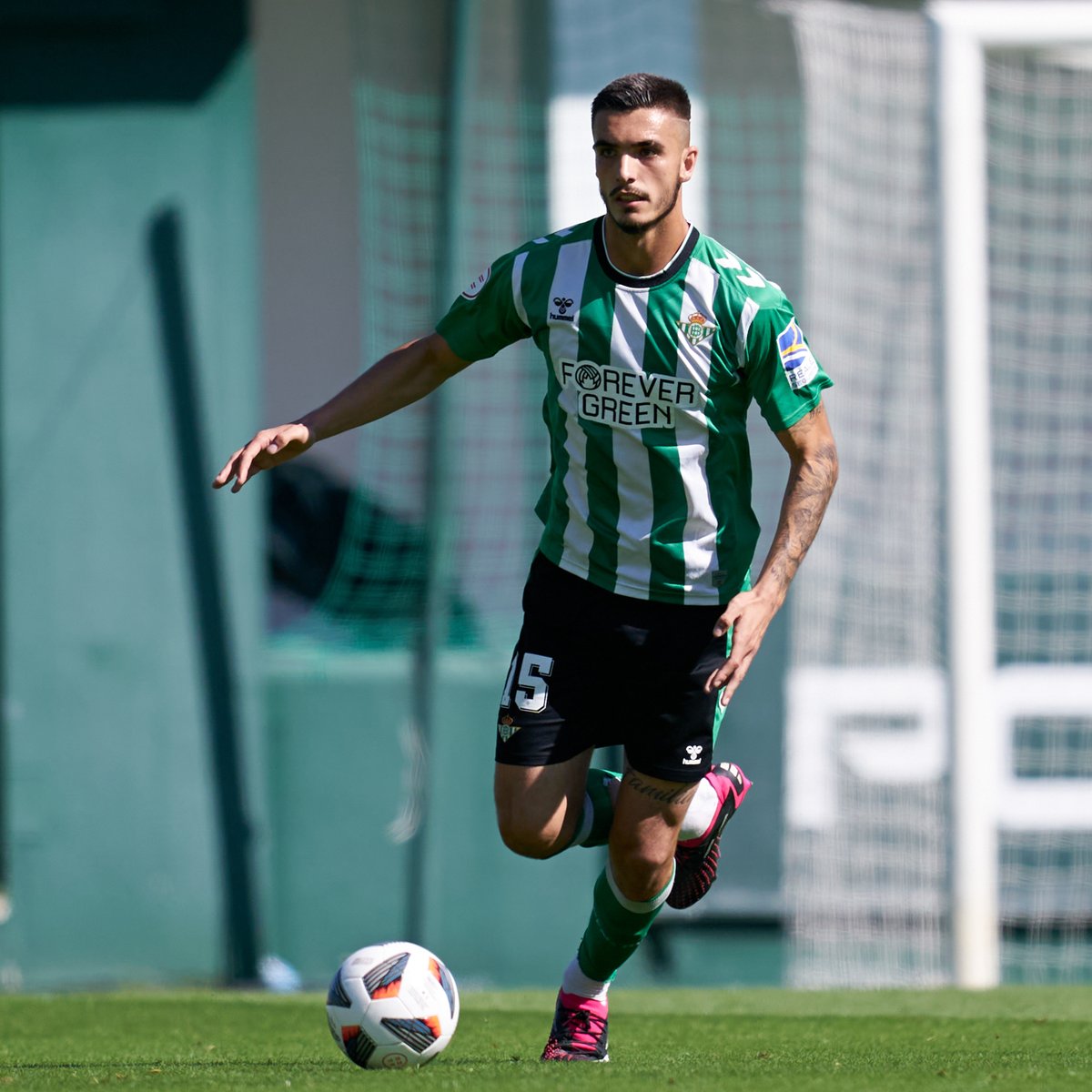 RBetisCantera's tweet photo. 📣 OFICIAL | Sierra renueva hasta 2025 y se marcha cedido al CD Teruel 🤝

¡Mucha suerte en esta nueva etapa! 💪🏼

➡️ https://t.co/MI2vGGLaZp

#CanteraBetis https://t.co/XWOwuujDus