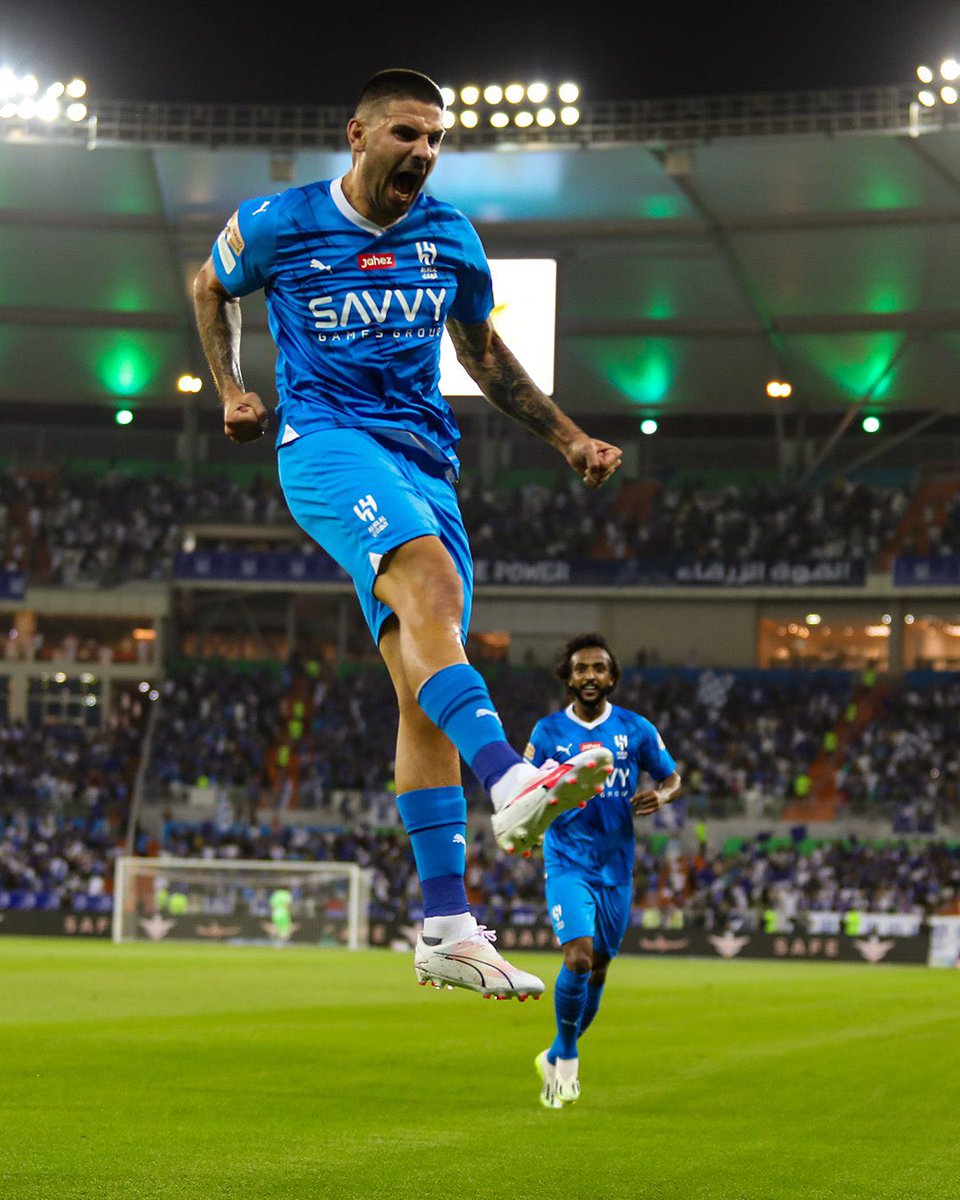 hilalstuff's tweet photo. أناااااا القوووووي 🤩💙💙 https://t.co/cqLGiE5Ajd