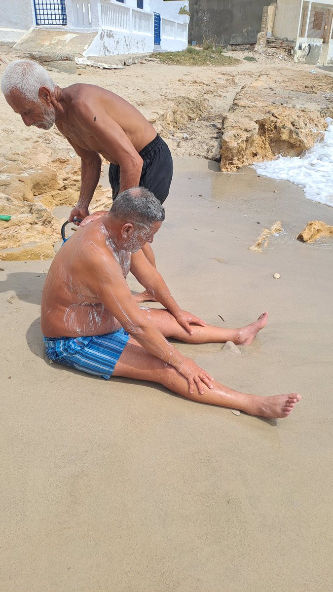 mouradjemaa's tweet photo. Masseur de Nabeul plage
طياب البحر https://t.co/WYSaMXRUHq