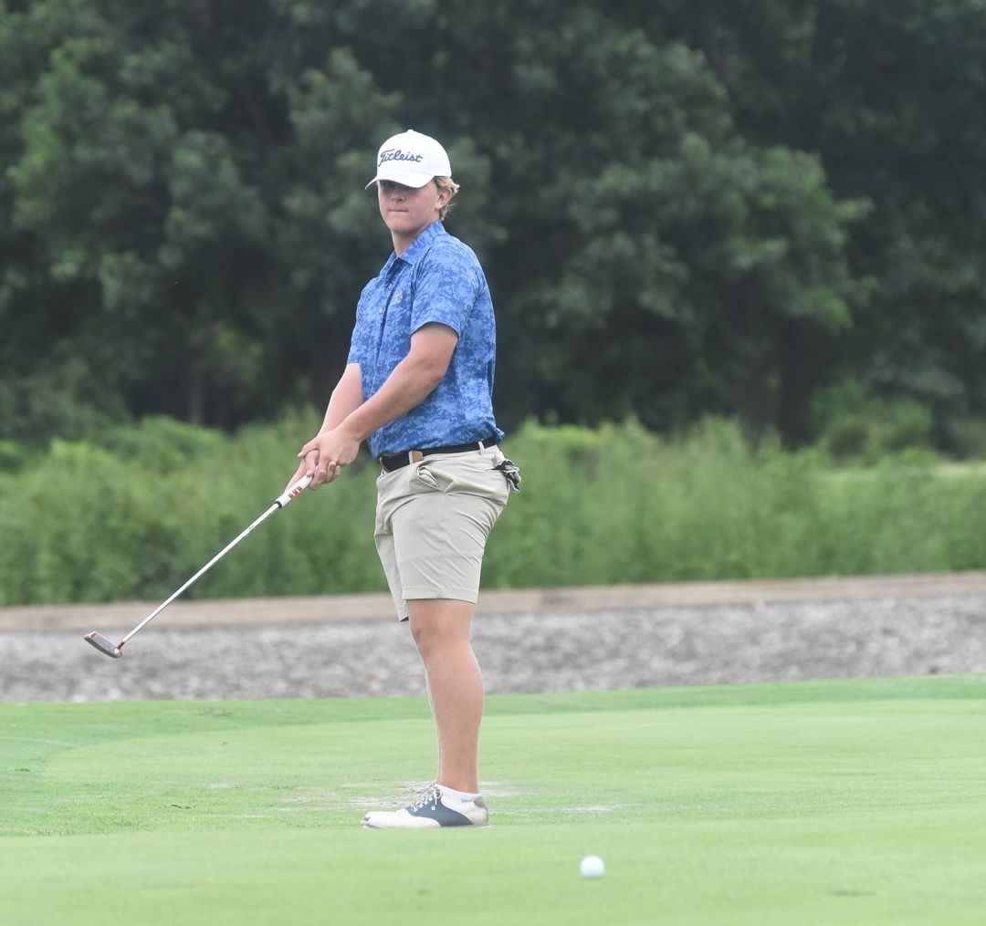 I shot a 76 (+4) yesterday in our match against Harrison and Salem at our home course. Our team won the match by 8 strokes and i missed medalist by 1.