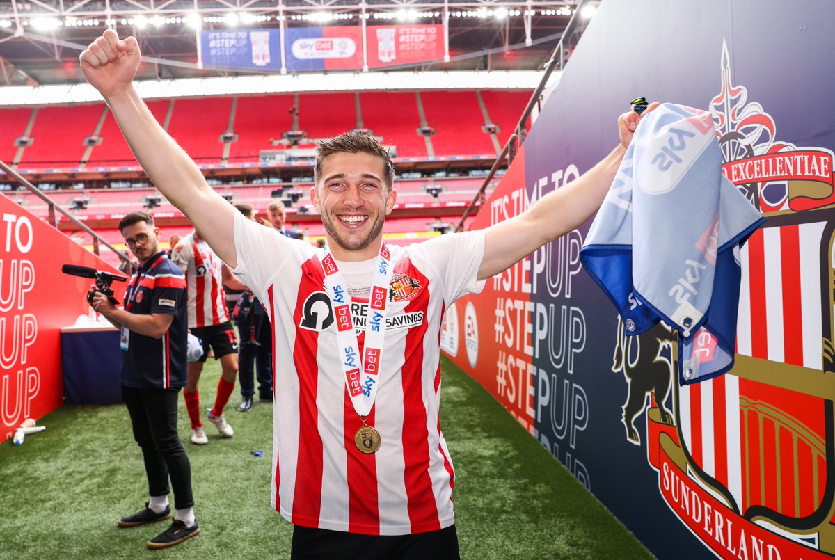 Forever a Mackem ❤️🤍

🗣️ Gooooooooooooooch 

#SAFC | <a href="/LyndenGooch/">Lynden Gooch</a>