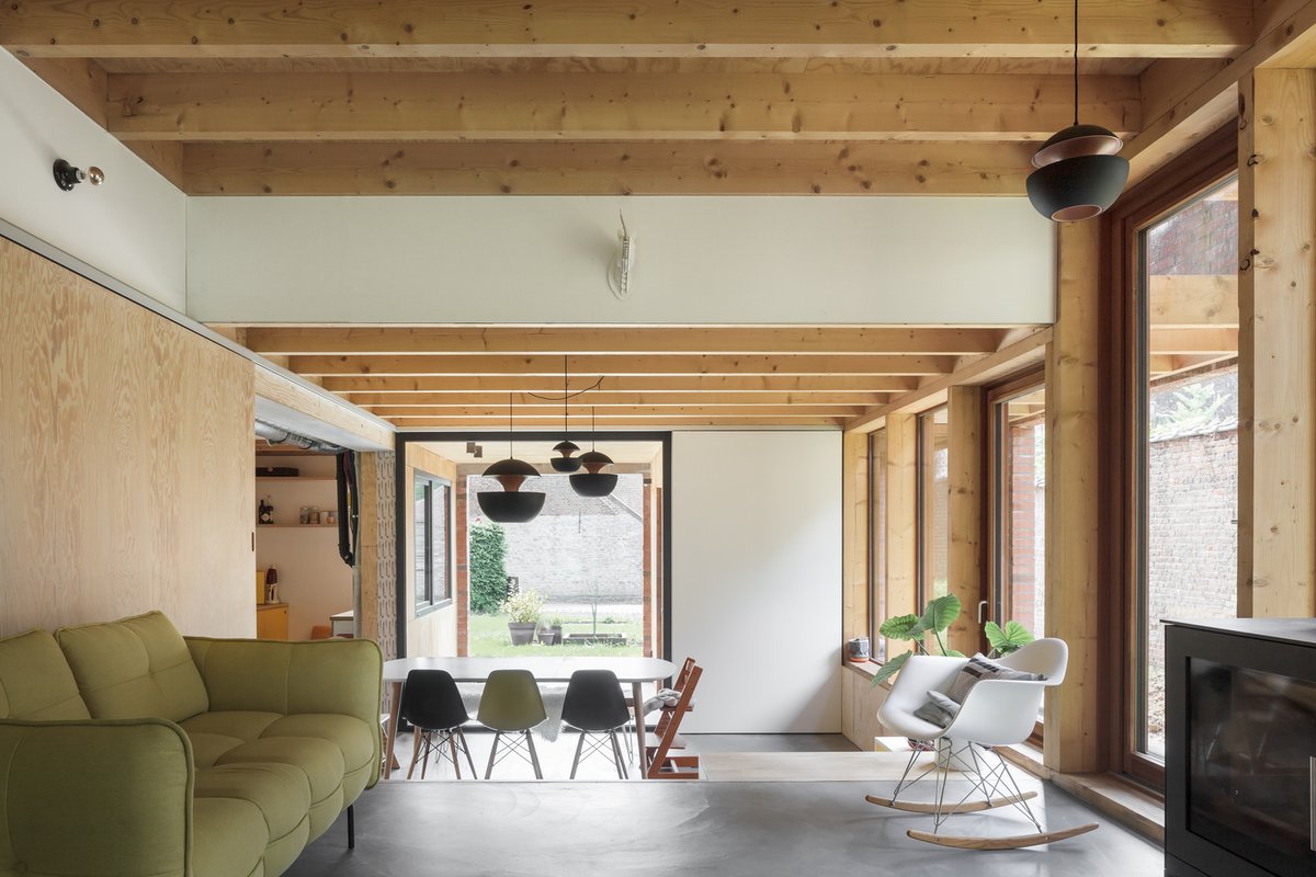 Maderayconstruc's tweet photo. CASA TMEK 👉 https://t.co/8h4J7YwiXR 
#Arquitectura BLAF Architecten 📸: Stijn Bollaert vía @ArchDaily 
#Arquitecturademadera #MaderayConstrucción https://t.co/NKRdSWRB8i