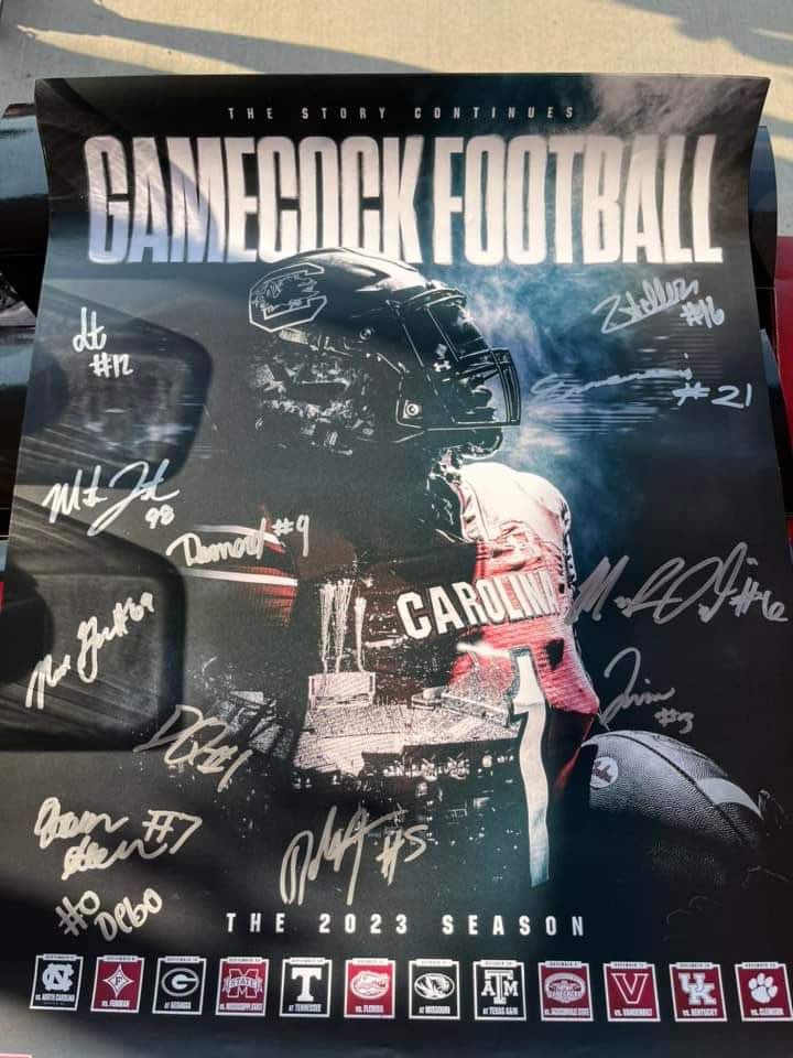 🚨 GIVEAWAY TIME 🚨 

Once <a href="/GamecocksGuru/">The Gamecocks Guru</a> hit 2k, <a href="/bradsales312/">GamecockRetweeter</a> hits 1k,  <a href="/PalAutographs/">Palmetto Autographs</a> hits 600 FOLLOWERS!

☝🏻 lucky winner WINS a RARE poster signed by tons of Gamecocks players!

🎟️Enter by FRIDAY:
-Like &amp; Retweet Post
-Follow: 
<a href="/bradsales312/">GamecockRetweeter</a>, 
<a href="/PalAutographs/">Palmetto Autographs</a>, <a href="/GamecocksGuru/">The Gamecocks Guru</a>