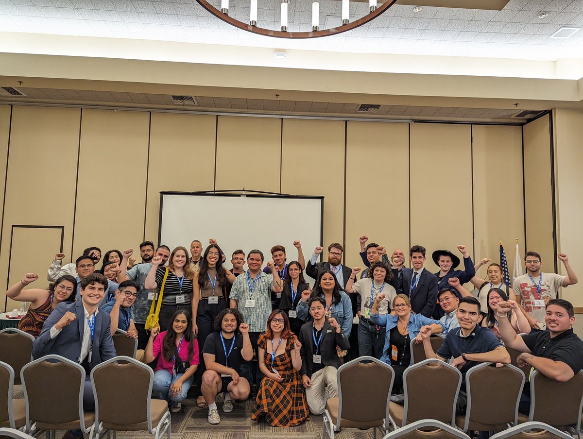 CYDLabor's tweet photo. This weekend, we hosted a joint meeting with our @CYDLGBTQ family at our @CAYoungDems State Leadership Council meeting at Visalia. Thank you @unitehere11 Co-President @ada_briceno for updating us on the historic fight for a fair contract for hospitality workers. #UnionStrong https://t.co/yWO60JwOM0
