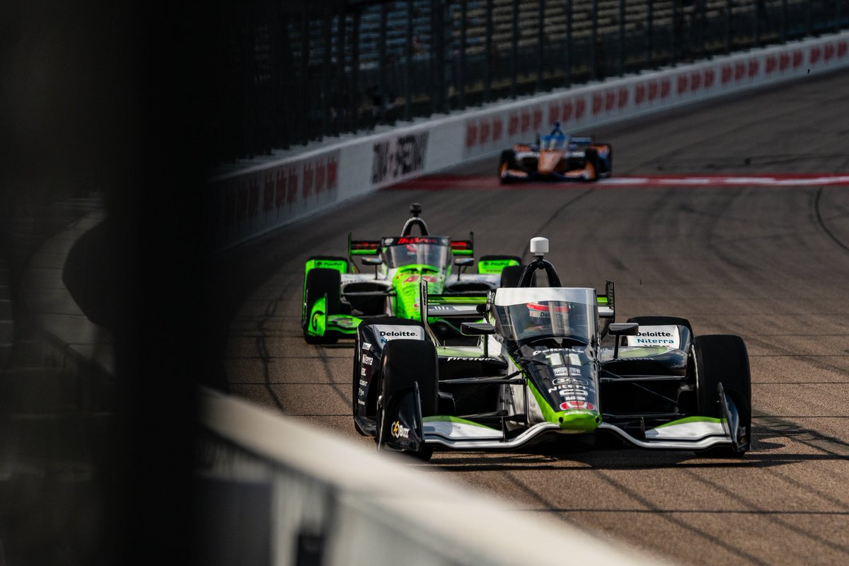 No Sunday scaries here, it’s  #Bommarito500 week! 👊