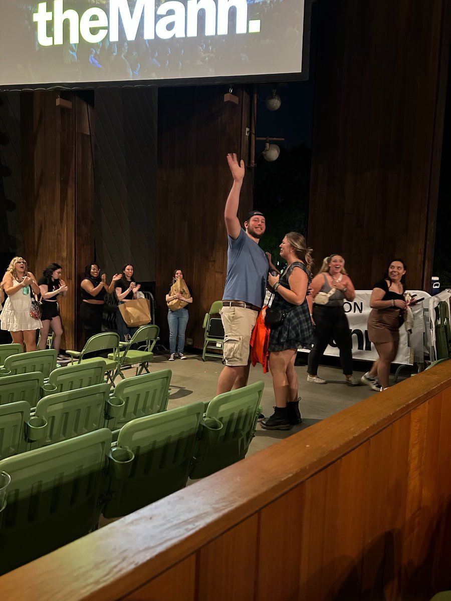 𝕃𝕚𝕟𝕒 tweet media