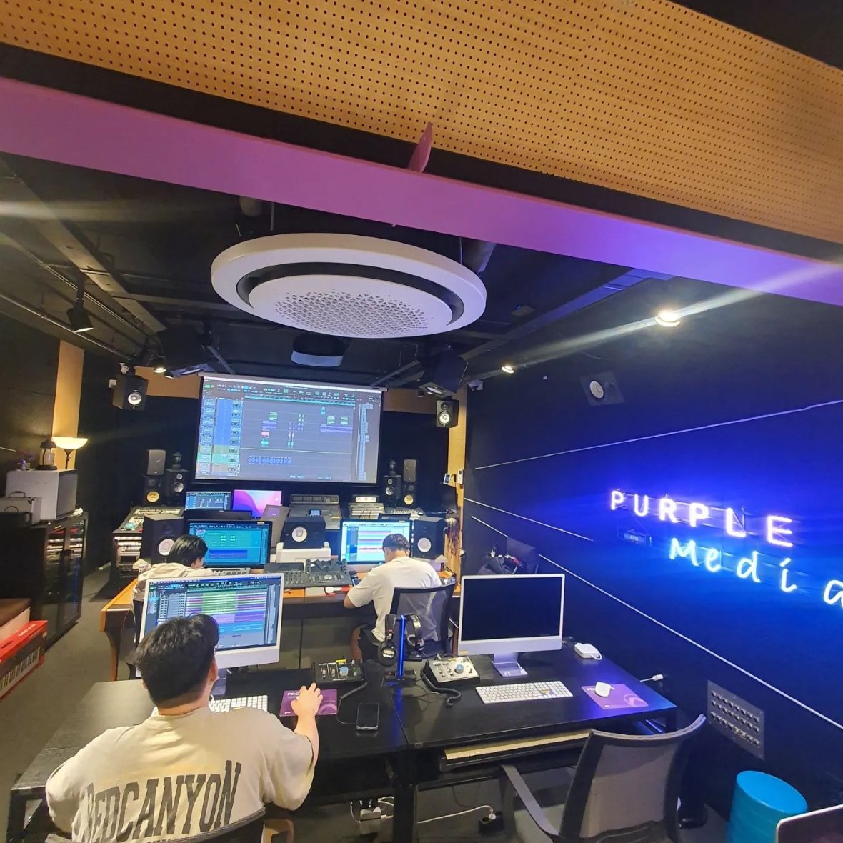 AvidProTools's tweet photo. 🎓 Pro Tools training
📷 https://t.co/26IAi5JTju
▶️ https://t.co/LNIgmkN0JV
#avidcertified #training #education #musiproduction #daw #protools #avid https://t.co/wjC0AqzGOB