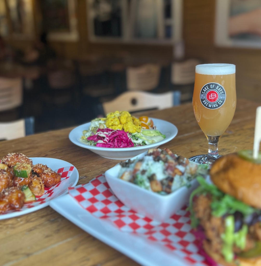 Our 2 specialties: Great Beer, Great Food 🍺 Come by and check it out for yourself!

#lakeofbaysbrewing #huntsville #craftbeer #lakeofbays #beer #lakeofbaysbrewingcompany #lakeofbaysbrewery #restaurant #muskoka