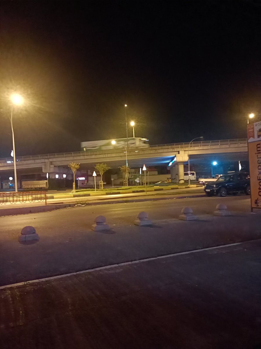 IberdusI's tweet photo. Erenler üst geçirin oradayım takılmak isteyen varmı https://t.co/h4HfCIXPi5