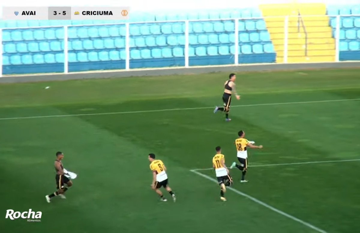 LeoCNuernberg's tweet photo. É CAMPEÃOOOOOO! 
Criciúma vence o Avaí nos pênaltis na Ressacada e se sagra campeão Catarinense SUB-20!
PARABÉNS!💛🖤🏆 https://t.co/EXiwlQlAXH