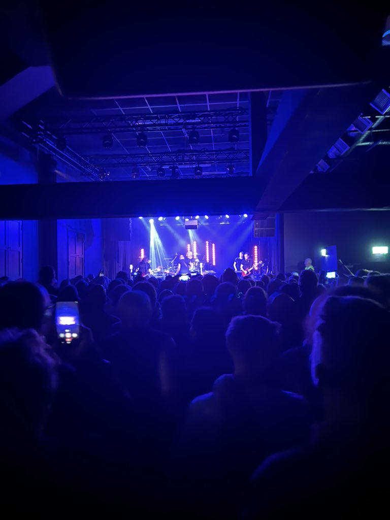 Thompsycork's tweet photo. Peter Hook https://t.co/zTF3Ye3eUl